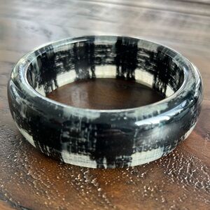 Vintage Resin Lucite Rare Boho Plaid Check Black White Round Bangle Bracelet